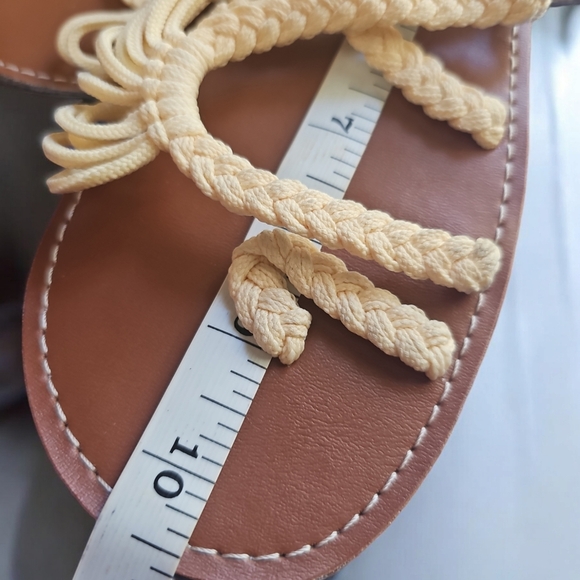 Palm Leaf Flat Women's Sandals | Sweet-Ivory - Picture 6 of 8